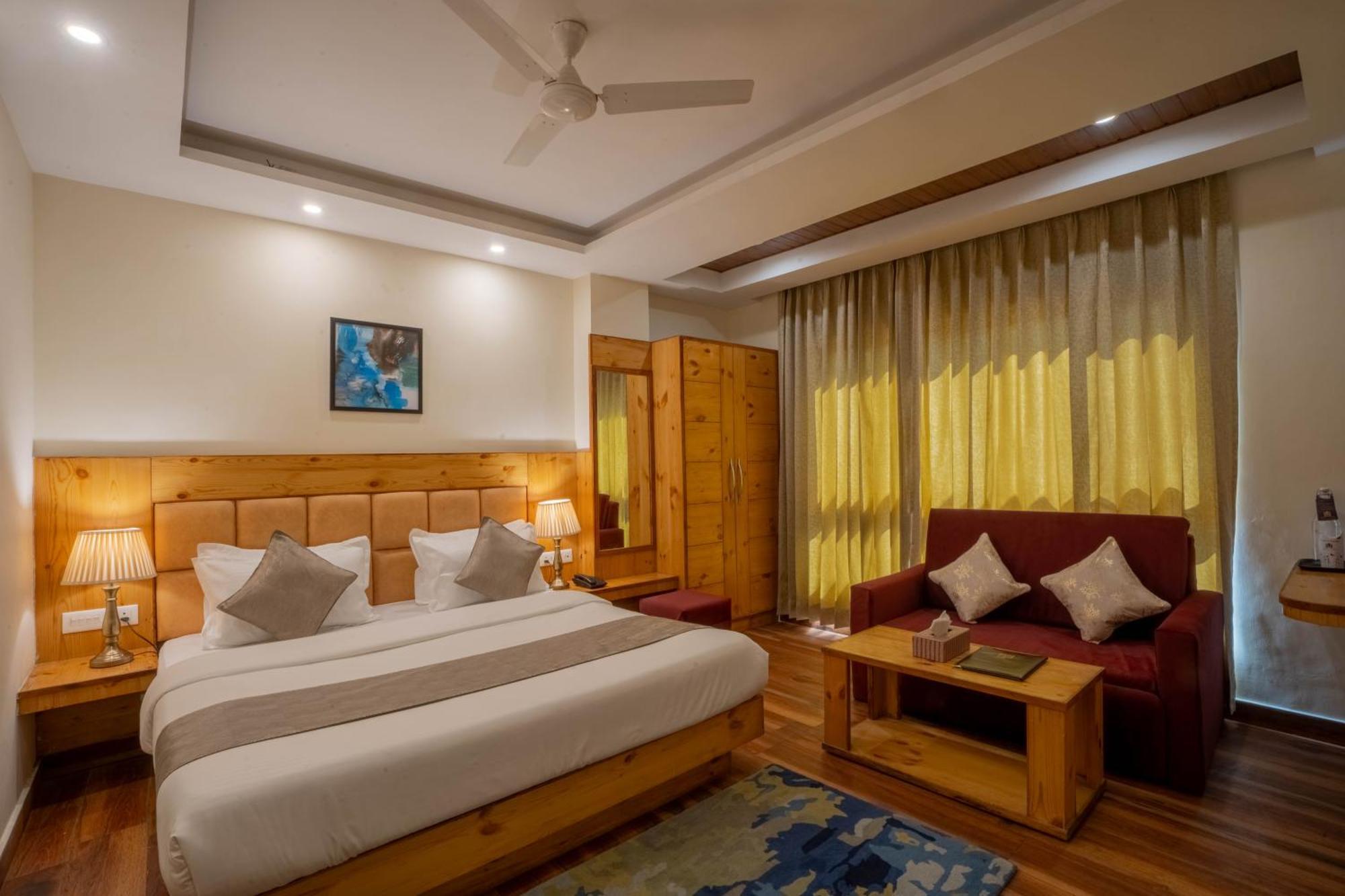Perfectstayz Vista 5 Min Walk To Mall Road Мусори Екстериор снимка