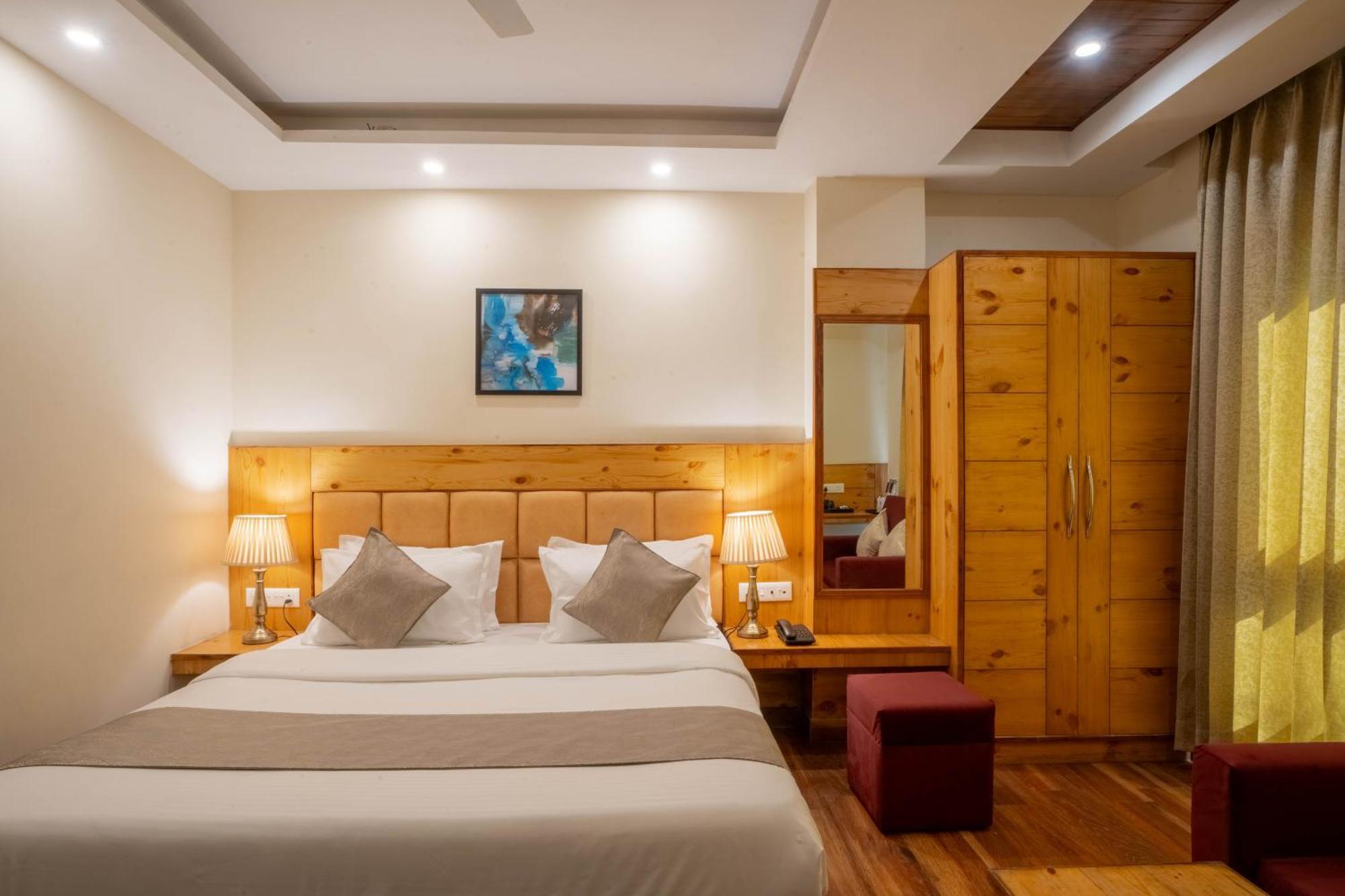Perfectstayz Vista 5 Min Walk To Mall Road Мусори Екстериор снимка