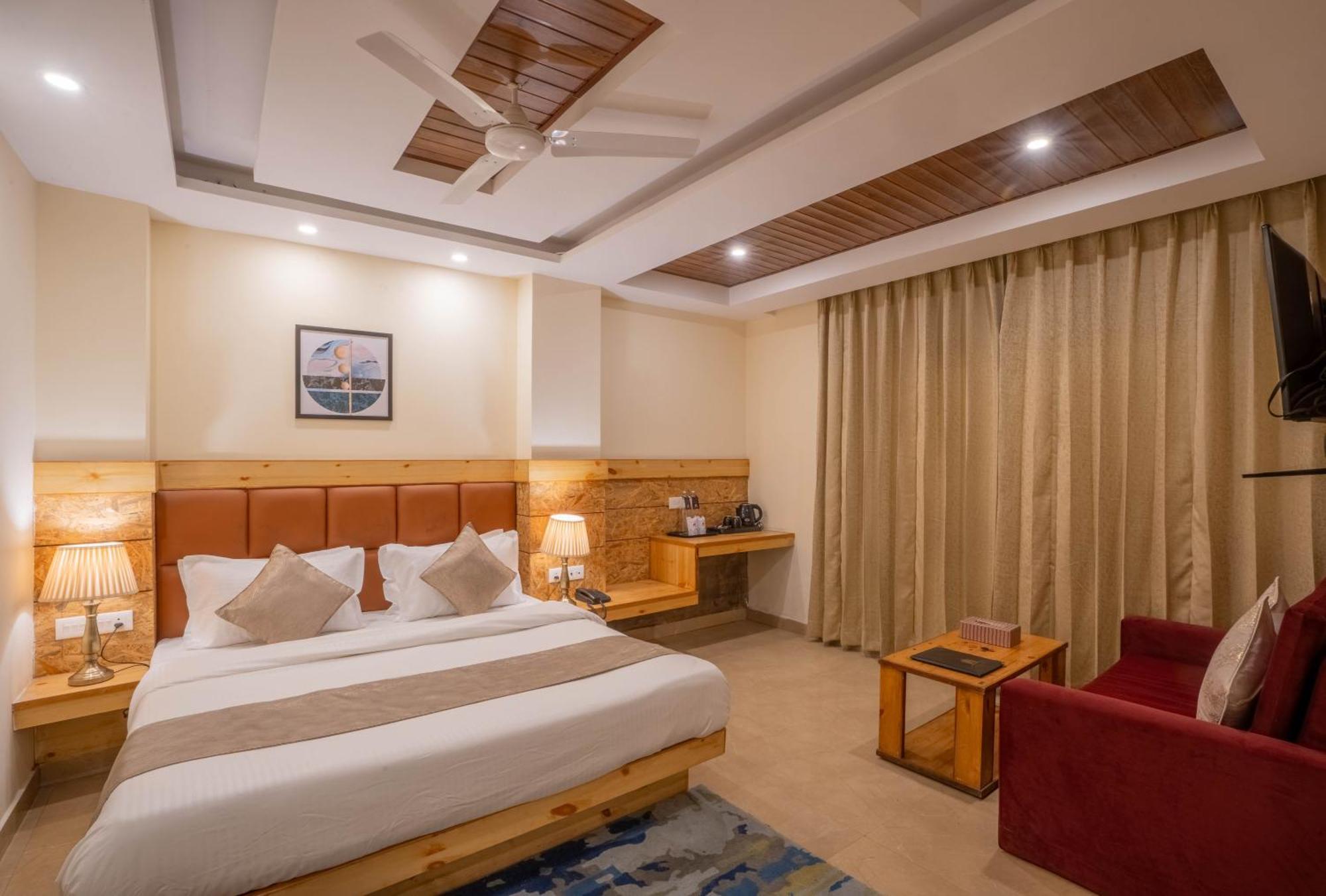 Perfectstayz Vista 5 Min Walk To Mall Road Мусори Екстериор снимка
