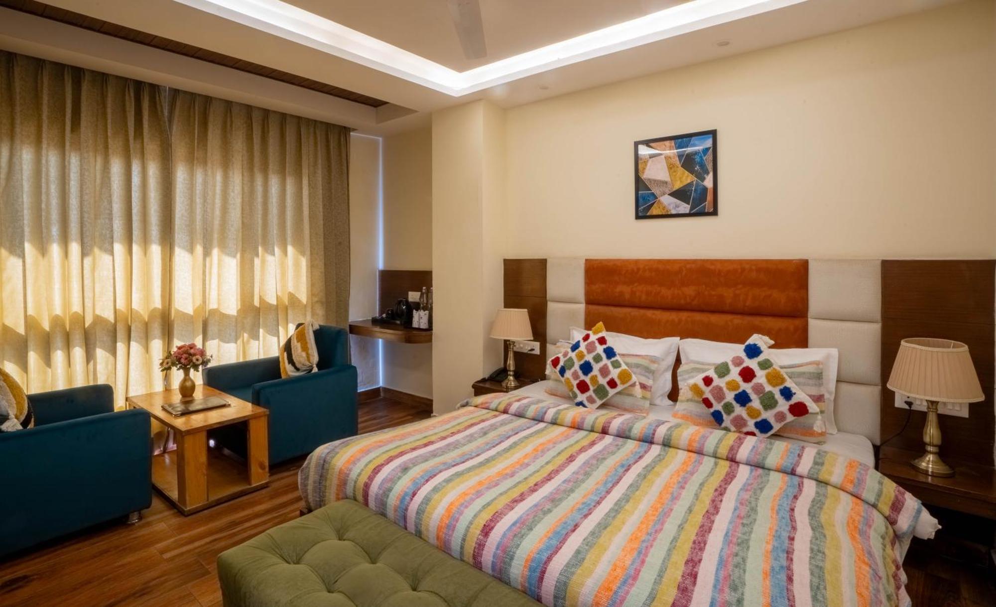 Perfectstayz Vista 5 Min Walk To Mall Road Мусори Екстериор снимка